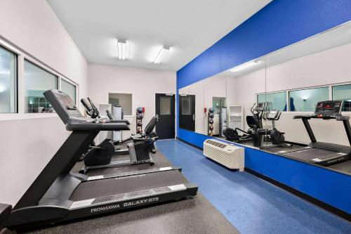 Fitness centrum a/nebo fitness zařízení v ubytování Microtel Inn & Suites by Wyndham Sweetwater