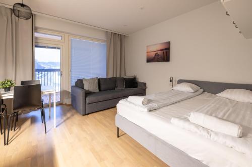 Foto Prestigious Apartment & Enjoy Waterfront Living 1