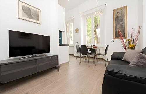 Ungaretti Vatican Apartment