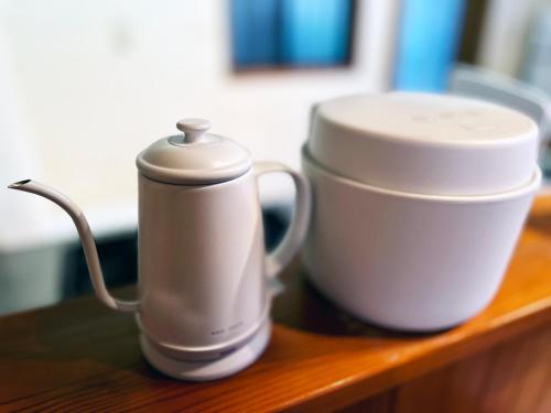 Kemudahan buat kopi dan teh di kakiha