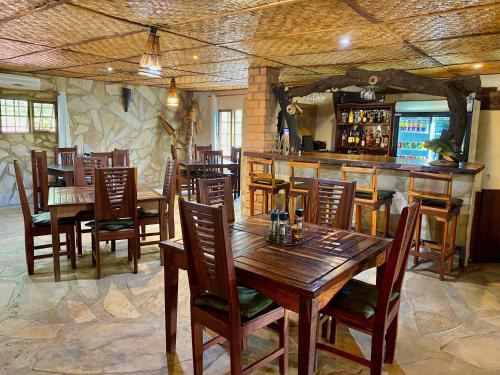Εστιατόριο ή άλλο μέρος για φαγητό στο Tambuti lodge