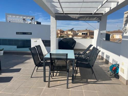 Oasis Beach - Top floor with seaview