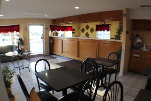 Value Inn & Suites - Harlingen – Photos 2