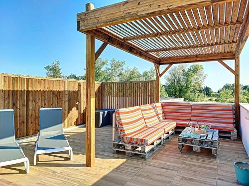 Villa T4 jardin clim solarium pisc menage draps