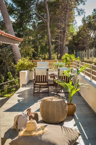Malibu Suites & Apartments