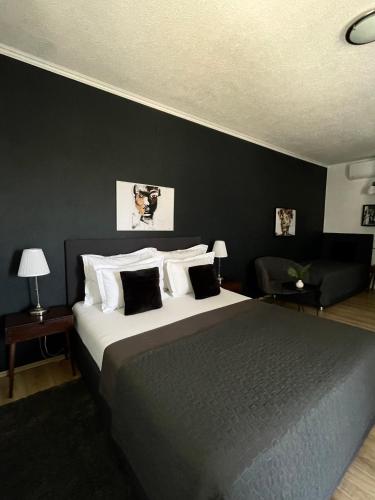 Mediteran Hvar - Modern Rooms and Restaurant, B&B