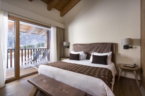 Grand Hotel Courmayeur Mont Blanc, by R Collection Hotels — Bedroom