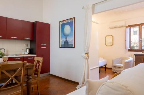 Romana Central Apartment