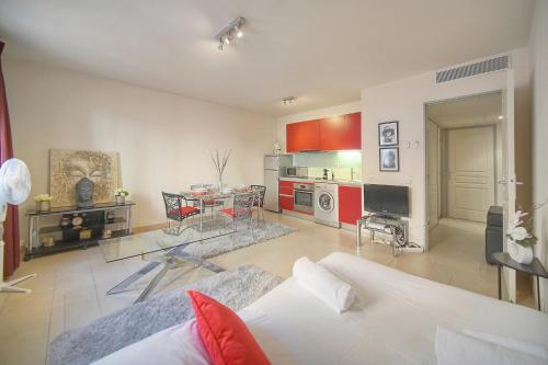 Upstays Midi Palais 43m2 Apartment