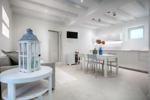 Zoia's Kut Apartment