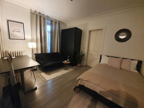 Modern and cozy studio 2 minutes from Porte d'Orléans