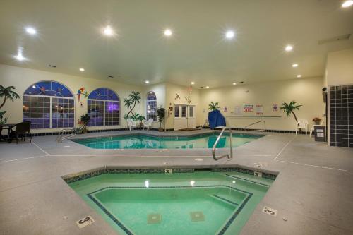 a large swimming pool in a building at Prospector Hotel & Casino in Ely