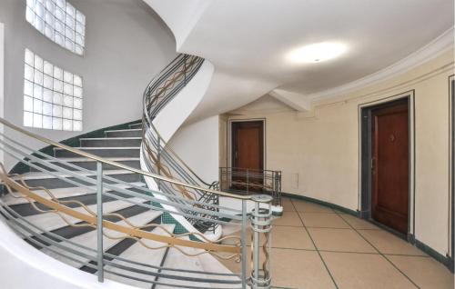 Gorgeous Apartment In Cannes With House Sea View