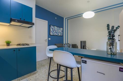 Η κουζίνα ή μικρή κουζίνα στο Sama Studios in Mar Mikhael