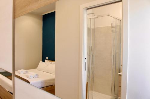 HC - Miriam's Brand New Apartment in Vatican