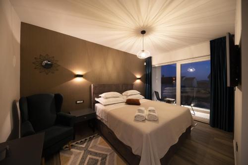 Villa Mary Lou with heated pool