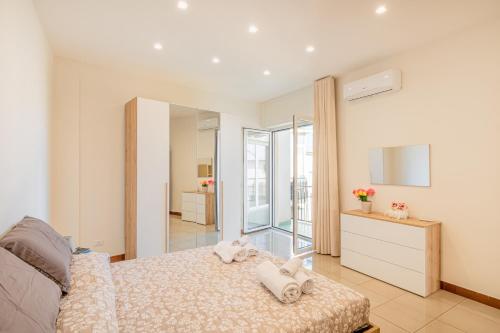 Bright Apartment Private Parking Naples - Happy Rentals
