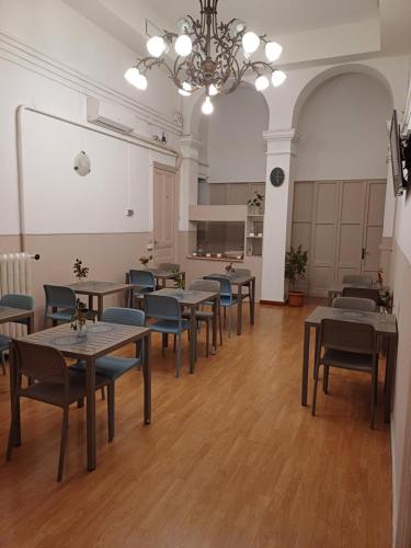Reštaurácia alebo iné gastronomické zariadenie v ubytovaní Albergo Malibu