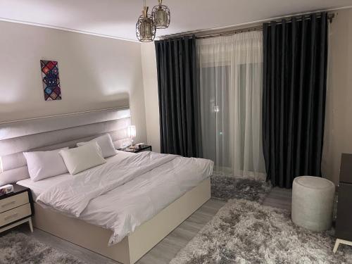 A Luxury Hotel Appartment at NEW GIZA Imperial Compound Nearest place at Shikh Zayed to the new Grand museum