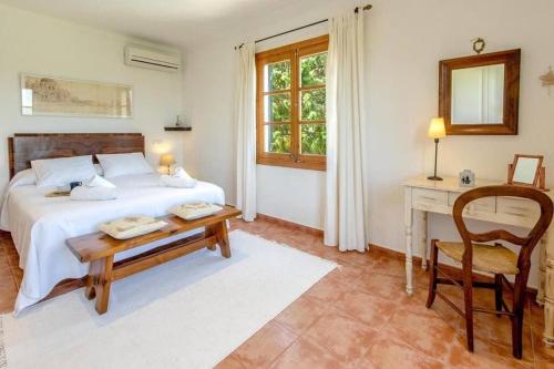 Villa in Alcudia with passion and care in every detail by Renthousing