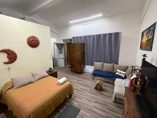 Postel nebo postele na pokoji v ubytování Entire Studio Rental in Ixtapa