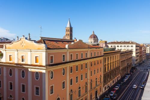 Attico Spazioso ed Elegante a Santa Maria Maggiore