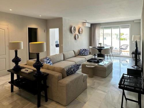 Modern Penthouse Big Solarium Sea Views Benavista Location Walk to Everything