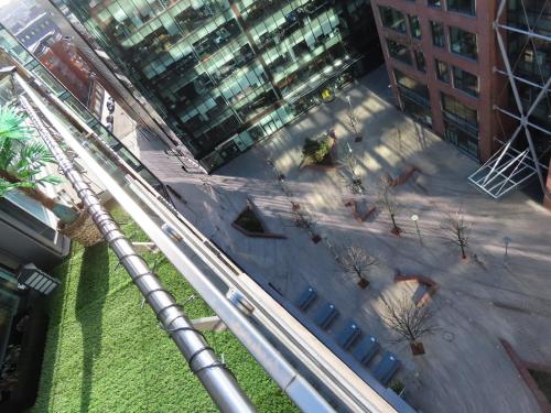 Balcony 60 Inch TV Penthouse City Centre with views photo 11