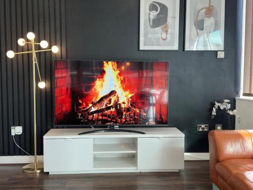 Balcony 60 Inch TV Penthouse City Centre with views photo 13