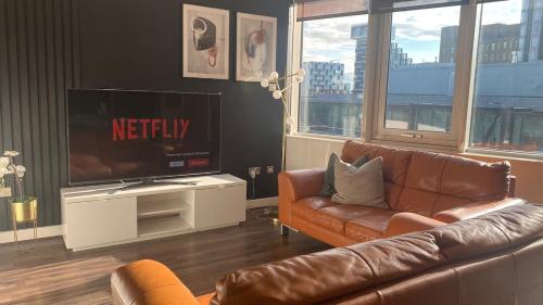 Balcony 60 Inch TV Penthouse City Centre with views photo 14