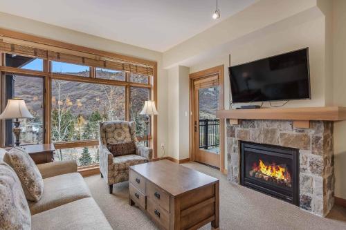 Capitol Peak Lodge 3205 & 3207 by Snowmass Mountain Lodging photo 2