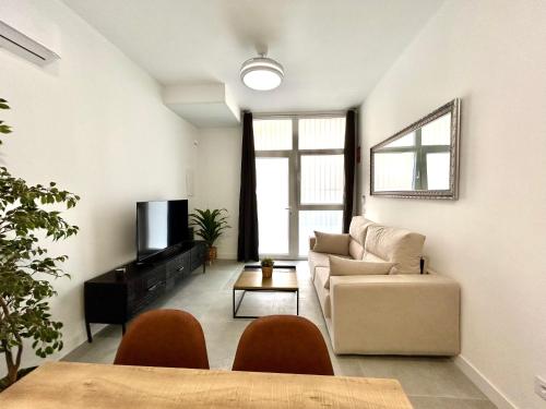 Valencia Getaway - Jacuzzi, Space & Comfort photo 31