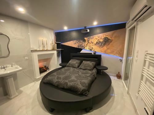 Le Cadre Noir Lux Spa, Sauna, Jacuzzi, Hammam