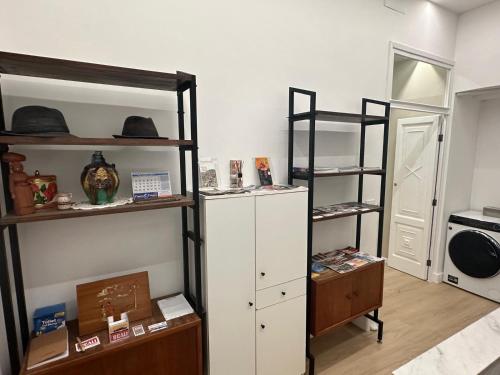 a room with two bunk beds in a room at Appartamento Lepanto in Marina di Gioiosa Ionica