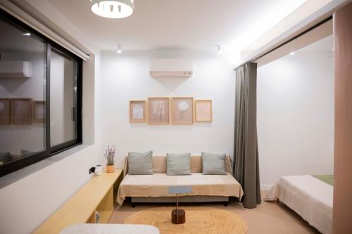 G&H Acropolis Stays! Iconic Views, Stylish Comfort