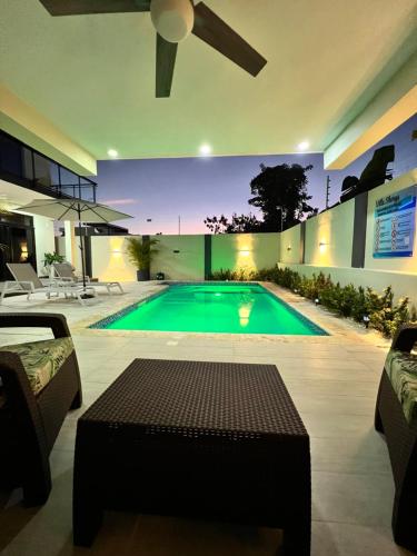Bassein majutusasutuses Tu Villa de Lujo en "Punta Cana" para 12 personas või selle lähedal