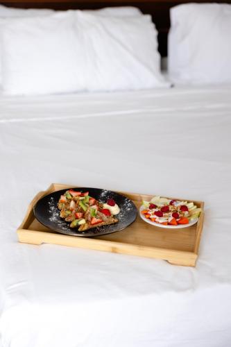 ホテルの敷地内または近くでの食事または食べ物