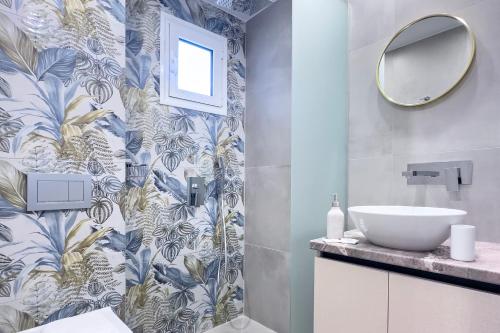 Stylish Living - Iro