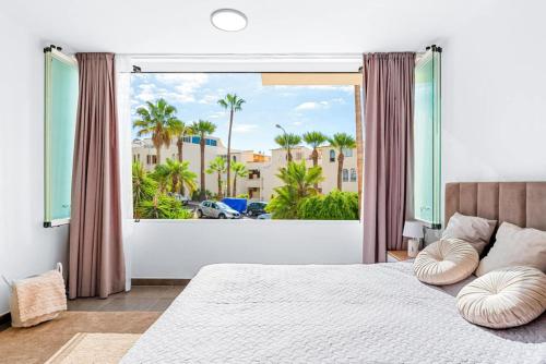 Cozy, modern studio DREAM BLUE