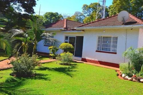 En have udenfor Manshu Guesthouse