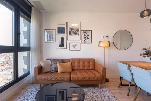 Skyline II Pool & Coworking by ELE Apartments