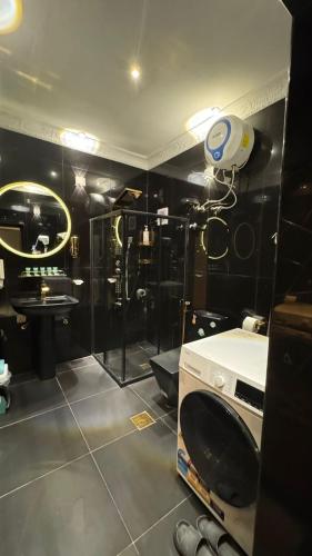 Ένα μπάνιο στο عجمان كورنيش