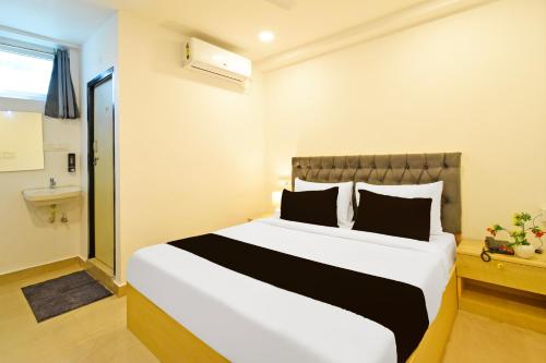 Gallery image of Hotel O Wildwings Hotel A in Hyderabad