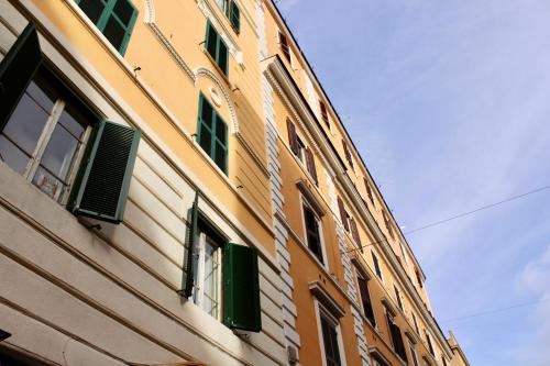 HC - Miriam's Brand New Apartment in Vatican
