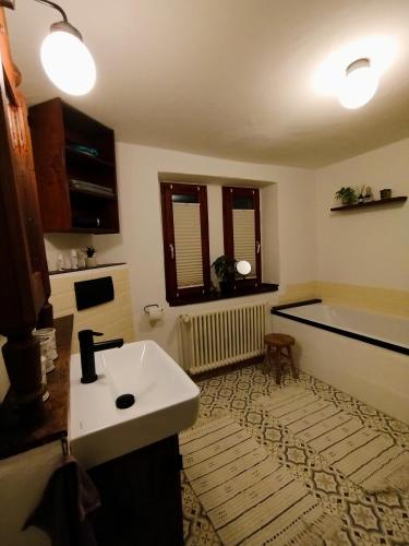 Et tv og/eller underholdning på Altes Otto Haus