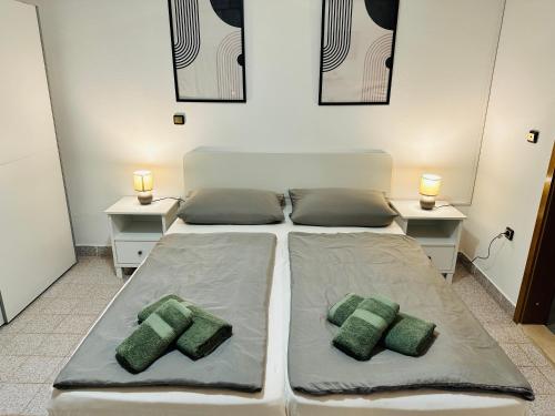 Studio Apartment near Beach Petrčane - Quiet & Central - Unit 1