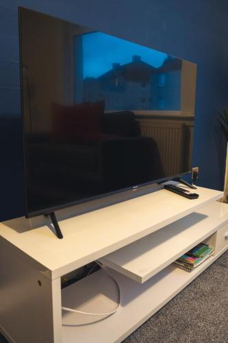 Televisyen dan/atau pusat hiburan di West Apartment