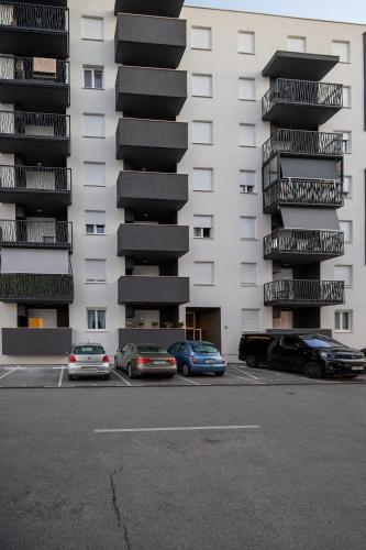 Apartments with a parking space Zadar - 23405