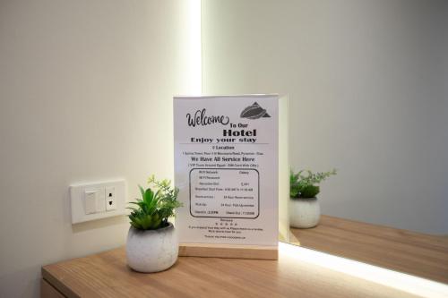 Certifikát, hodnocení, plakát nebo jiný dokument vystavený v ubytování Galaxy Pyramids View INN