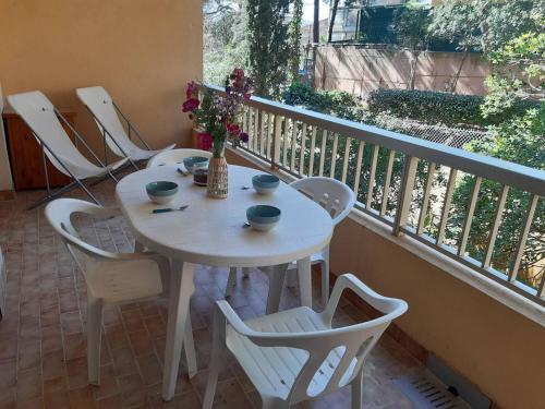 Appartement 2P, 4 pers, terrasse, parking, plage à 250m - Bormes-les-Mimosas - FR-1-251-853
